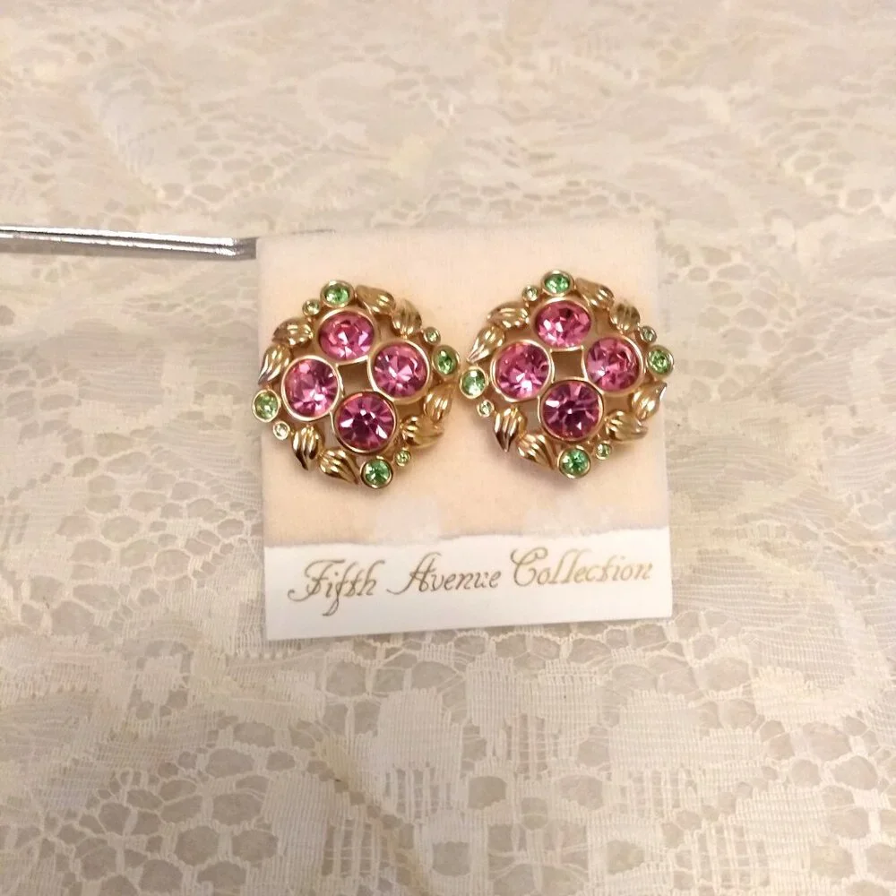 Vintage Pink & Green Crystal Gold Tone Earrings Non-Pierced Clip Earrings - Picture 6 of 11